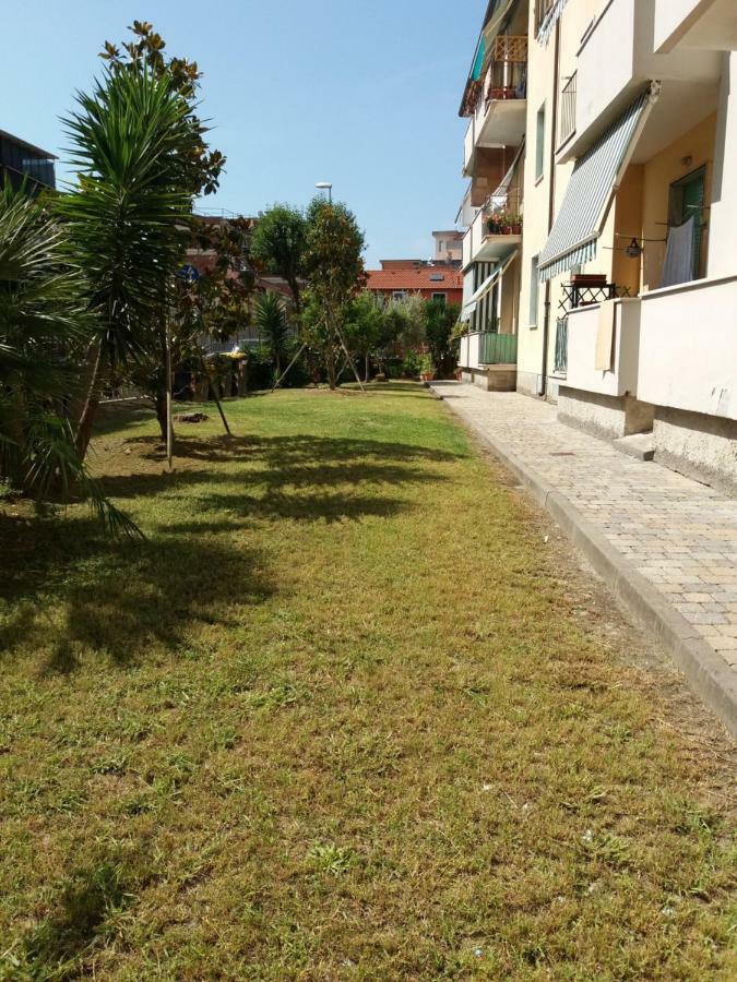 Casa Vacanze Lida Marina Di Carrara Exteriér fotografie